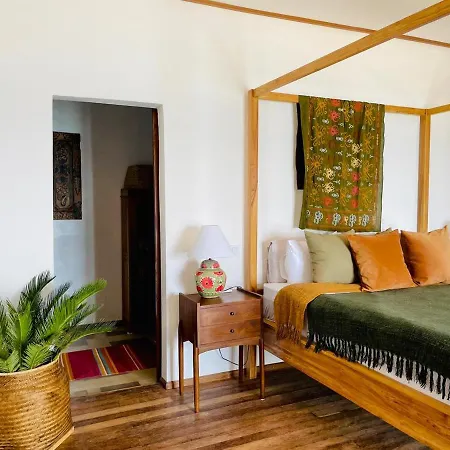 La Plage Flaner Beachfront Nusa Penida