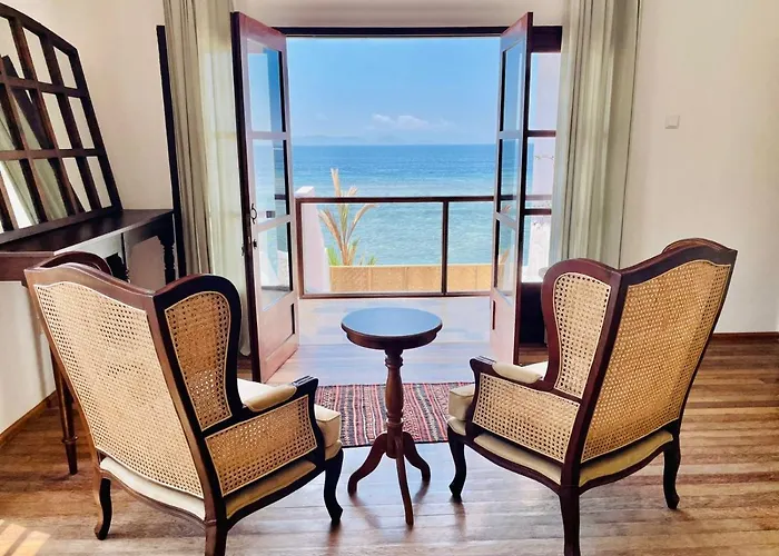 La Flaner Beachfront Nusa Penida