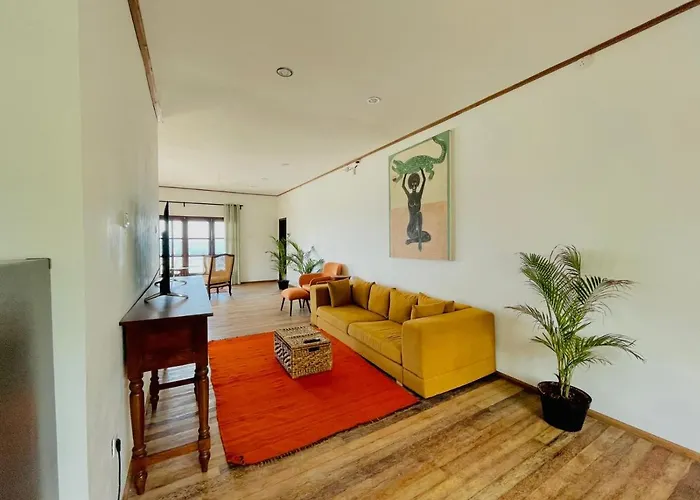 La Flaner Beachfront Nusa Penida Appartamento *