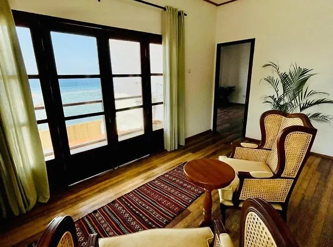 Appartamento La Flaner Beachfront Nusa Penida *