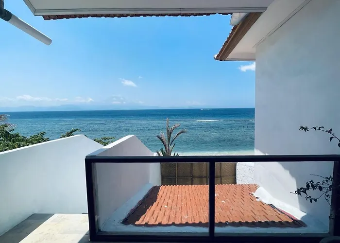 La Flaner Beachfront Nusa Penida Appartamento *